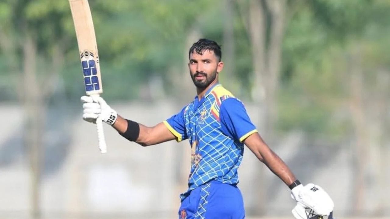 હાલ આ રેકોર્ડ Devdutt Padikkal ના નામે છે, જેમણે માત્ર 25 ઇનિંગ્સમાં 1000 રન પૂર્ણ કર્યા હતા.