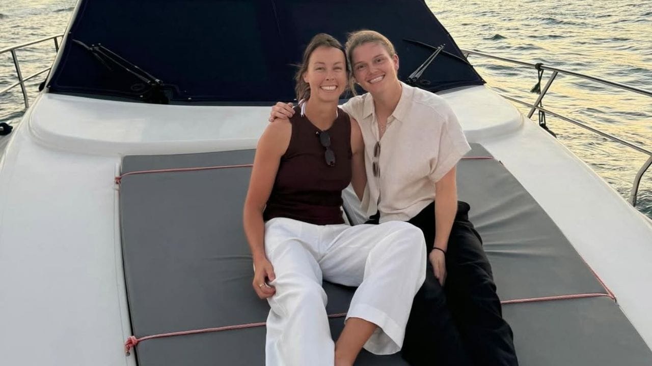 એમી અને પીપ્પાએ 22 જુલાઈ, 2024ના રોજ સગાઈ કરી હતી. તેમણે સોશિયલ મીડિયા પર આ ખુશખબર પોતાના ચાહકો સાથે શેર કરી હતી. હવે લગભગ દોઢ વર્ષ પછી, બંનેએ સત્તાવાર રીતે લગ્ન કરીને તેમના સંબંધને નવી ઓળખ આપી છે.