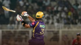 VIDEO: આ કેવો શોટ છે... અજિંક્ય રહાણેએ બેટ છોડીને ફટકારી સિક્સર