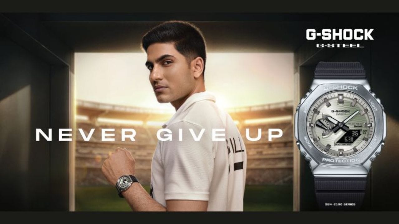 ક્રિકેટ નિષ્ણાતો અને બ્રાન્ડ કન્સલ્ટિંગ કંપનીઓના મતે ગિલ હવે દેશના સૌથી મોંઘા અને તેજસ્વી રમત સ્ટાર્સમાંનો એક બની ગયો છે. મેદાન પર તેનું શાનદાર પ્રદર્શન, મેદાનની બહાર શાંત છબી અને યુવાનોમાં વધતી જતી લોકપ્રિયતા શુભમન ગિલને આગામી બ્રાન્ડ સુપરસ્ટાર બનાવી રહી છે. બે વર્ષ પહેલાં, ગિલ એક જાહેરાત માટે 1 કરોડ રૂપિયા કમાતો હતો પરંતુ હવે આ રકમ 7 કરોડ રૂપિયા સુધી પહોંચી ગઈ છે.
