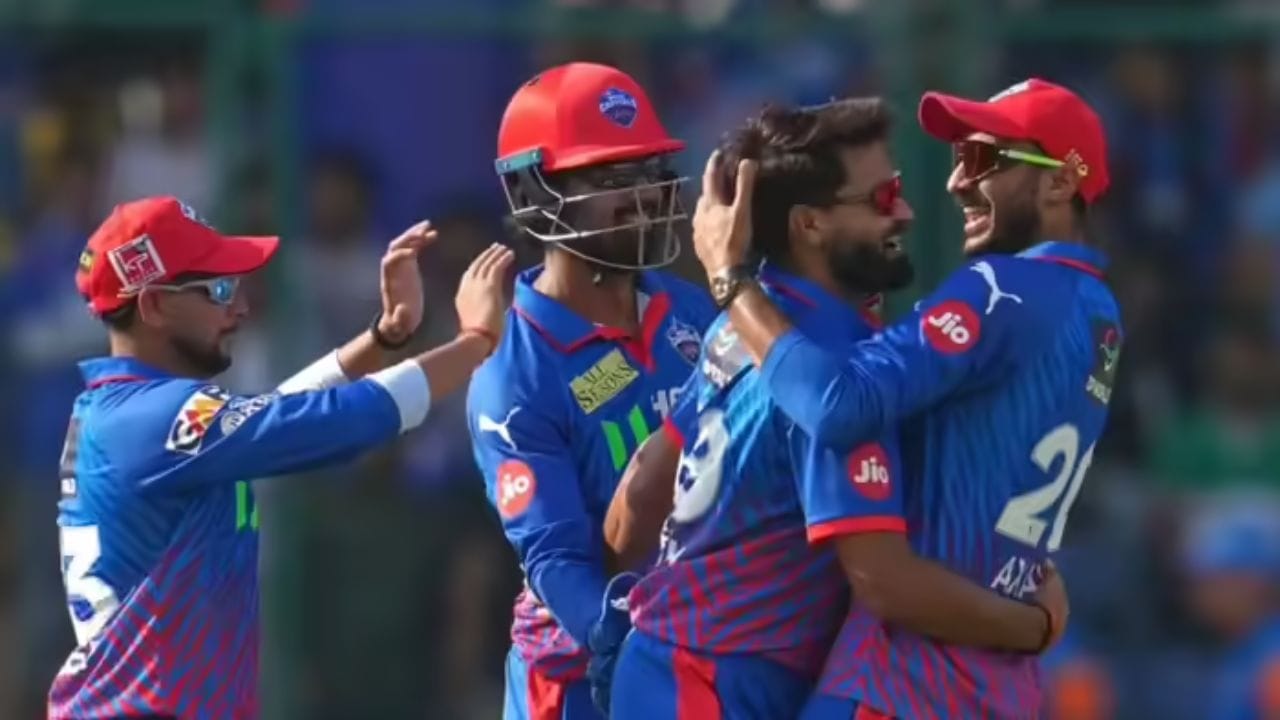 દિલ્હી કેપિટલ્સે IPLના ઇતિહાસમાં એકવાર ચેન્નાઈ સુપર કિંગ્સને ઓલઆઉટ કર્યું છે.