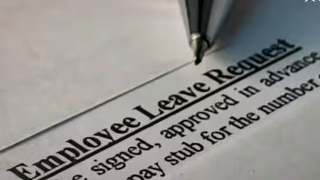 નવા નિયમો હેઠળ વધારાની જોગવાઈઓ: જો કોઈ કર્મચારી રજા માટે અરજી કરે છે પરંતુ સુપરવાઇઝર અથવા બોસ રજા આપવાનો નકારી કરી દે છે, તો તે '30-દિવસની મર્યાદા' માં ગણવામાં નહીં આવે. (ફોટો ક્રેડિટ- Google)