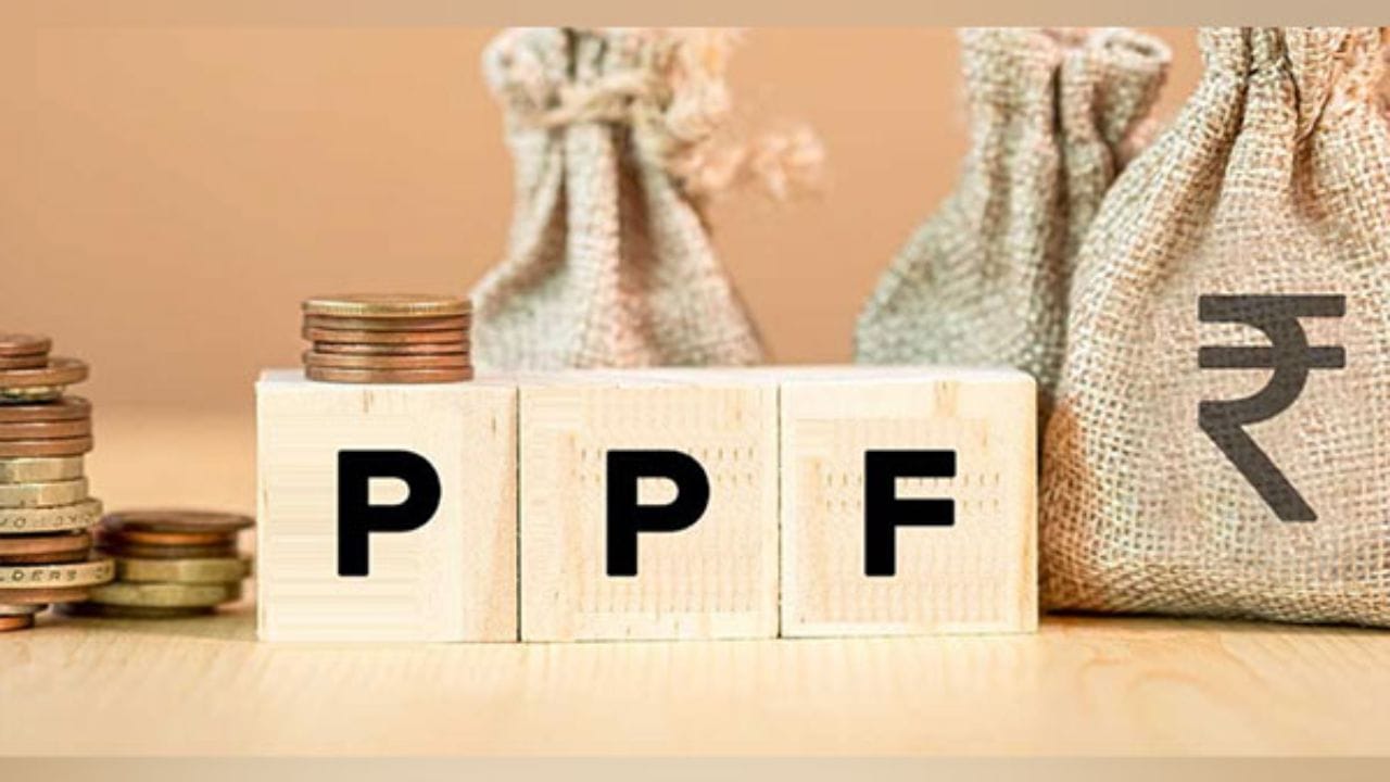 ખાતું બંધ કરવાની જરૂર ન પણ હોય. ઘણા કિસ્સાઓમાં લોકો અન્ય વિકલ્પોનો વિચાર કર્યા વિના પોતાનું ખાતું બંધ કરવાનું નક્કી કરે છે. PPF સાથે તમે ચોક્કસ સમયગાળા પછી ચોક્કસ રકમ ઉપાડી શકો છો અને શરૂઆતના વર્ષોમાં, તમે તમારા બેલેન્સ સામે લોન પણ લઈ શકો છો. આ બંને પદ્ધતિઓ તમને તમારા સમગ્ર રોકાણને ફડચામાં લીધા વિના ભંડોળ મેળવવાની મંજૂરી આપે છે. તેથી ખાતું બંધ કરતા પહેલા એ પૂછવું યોગ્ય છે કે શું નાનો, વધુ ફ્લેક્સિબલ વિકલ્પ કામ કરશે.
