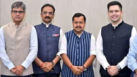 AAPમાંથી BJPમાં જોડાયેલ સાંસદોનું સભ્યપદ જશે? જાણો પક્ષપલટા કાયદો