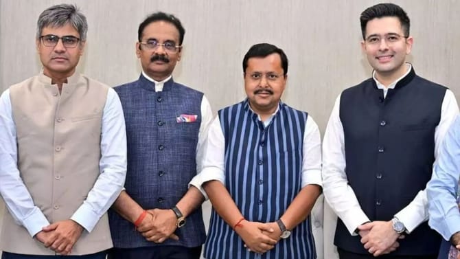 AAPમાંથી BJPમાં જોડાયેલ સાંસદોનું સભ્યપદ જશે? જાણો પક્ષપલટા કાયદો