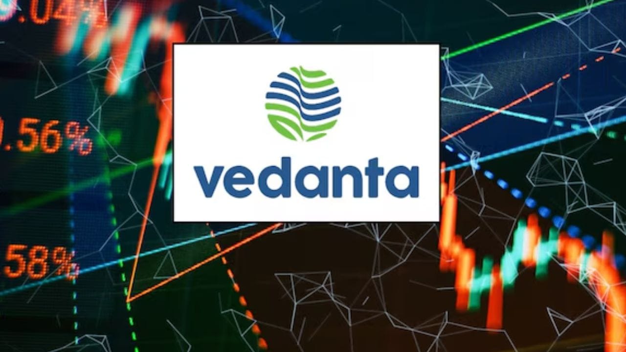 બુધવારે કંપનીના શેર ₹773.60 પર બંધ થયા હતા પરંતુ ગુરુવારે ₹289.50 પર ખુલ્યા હતા, જે ₹271.50 ના ઇન્ટ્રાડે નીચા સ્તરે સ્પર્શ્યા હતા. જો કે, આ ઘટાડો વાસ્તવિક નુકસાનનું પ્રતિનિધિત્વ કરતો નથી, તેના બદલે, તે કંપનીના ડિમર્જરને કારણે થયેલ ભાવ ગોઠવણ છે. મૂળભૂત રીતે, અનિલ અગ્રવાલની આગેવાની હેઠળની આ કંપનીએ તેના વ્યવસાયિક કામગીરીને અલગ અલગ કંપનીઓમાં વિભાજીત કરવાનો નિર્ણય લીધો છે. (ફોટો ક્રેડિટ-Google)