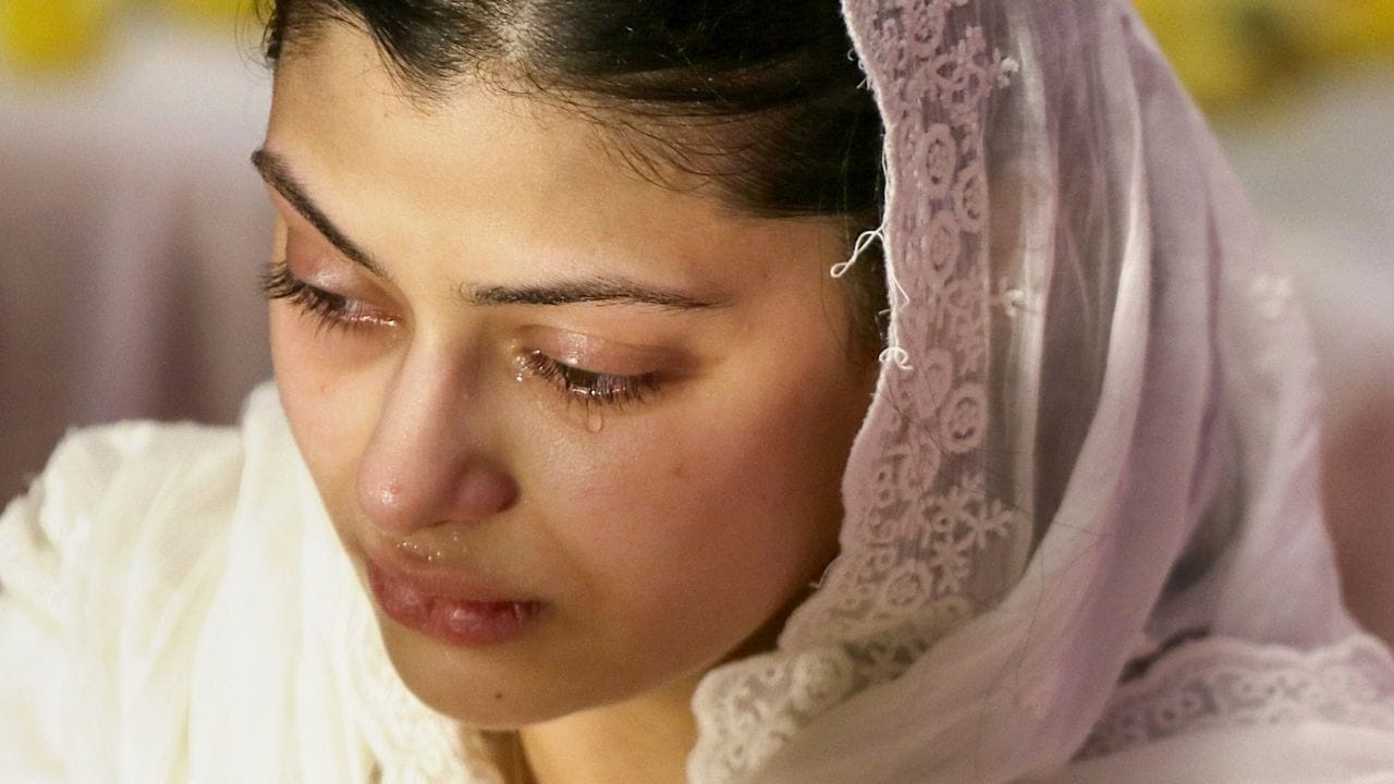 ટુંકમાં આશા ભોંસલેની પૌત્રી જનાઈ ભોંસલે એક સિંગર,મોડલ ,કથક નૃત્યાંગના તેમજ અભિનેત્રી પણ છે.જનાઈના સોશિયલ મીડિયા પર પણ ખુબ મોટો ચાહક વર્ગ છે.અંદાજે સાડા 3 લાખ લોકો તેને ફોલો કરે છે.