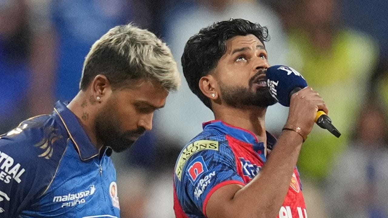 IPL 2026ના સિઝનમાં પંજાબ કિંગ્સ અને મુંબઈ ઈન્ડિયન્સ ટીમ વચ્ચે આ બીજી મેચ છે. અગાઉ, જ્યારે બંને ટીમો વાનખેડે સ્ટેડિયમમાં એકબીજા સામે આવી હતી, ત્યારે પંજાબે મુંબઈને 7 વિકેટથી હરાવ્યું હતું.