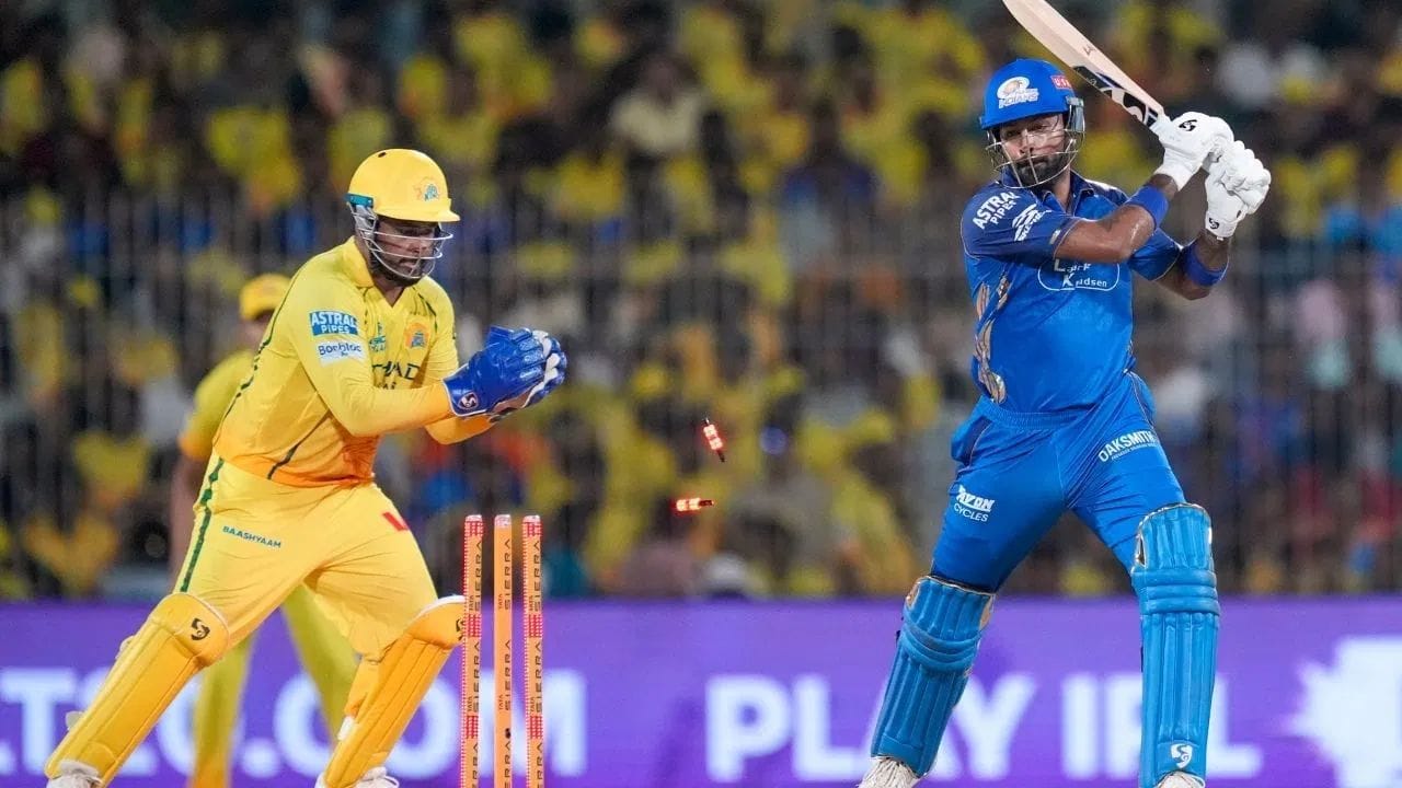 મોટાભાગની ટીમો IPL 2026માં પ્લેઓફમાં સ્થાન મેળવવાનો પ્રયાસ કરી રહી છે. ત્યારે પાંચ વખતની ચેમ્પિયન મુંબઈ ઈન્ડિયન્સને સતત હારનો સામનો કરવો પડી રહ્યો છે. 