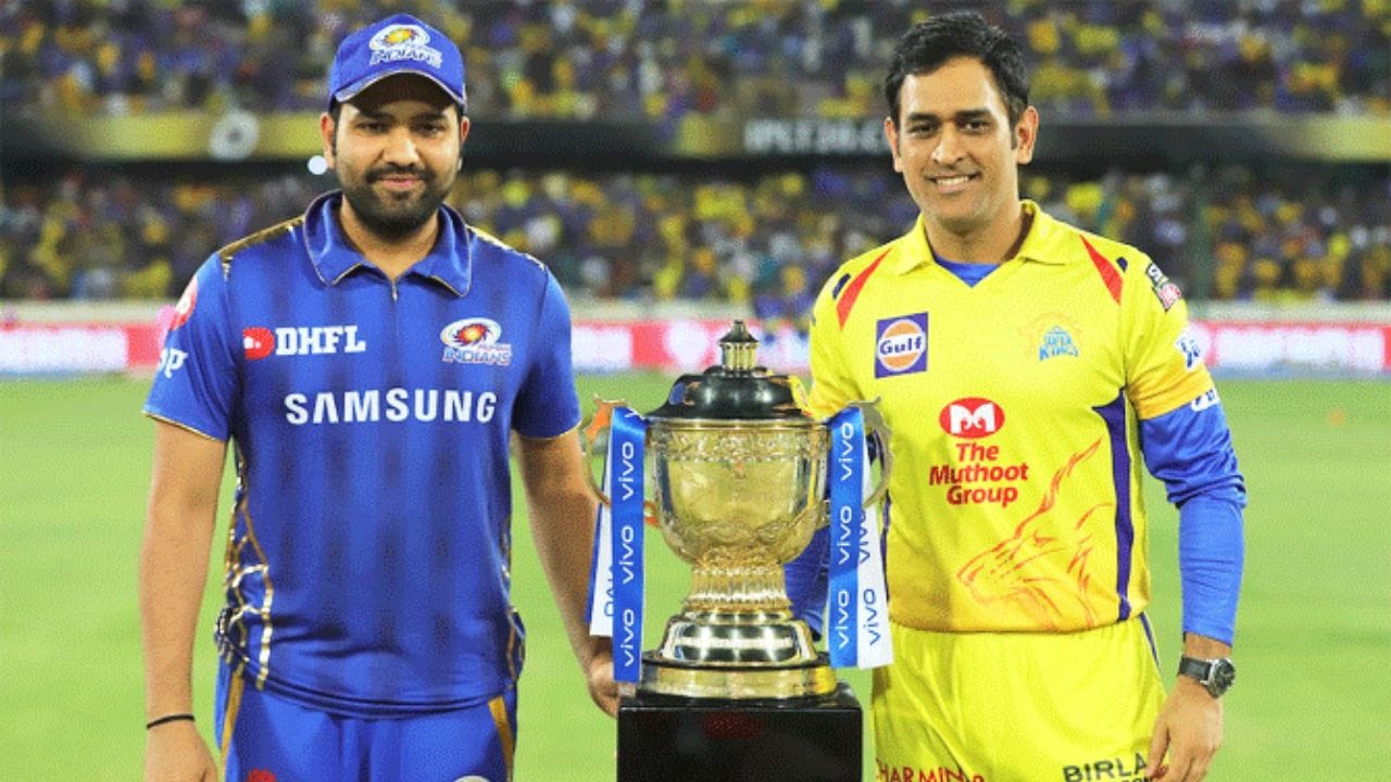 ચેન્નાઈ સુપર કિંગ્સ (CSK) એ 2023 માં કેપ્ટન એમએસ ધોનીના નેતૃત્વમાં તેમનું છેલ્લું IPL ટાઇટલ જીત્યું હતું. મુંબઈ ઇન્ડિયન્સ (MI) એ 2020 માં કેપ્ટન રોહિત શર્માના નેતૃત્વમાં તેમનું છેલ્લું ટાઇટલ જીત્યું હતું. બંને ફ્રેન્ચાઇઝી IPL ઇતિહાસમાં સંયુક્ત રીતે સૌથી સફળ ટીમો છે. IPLના ઈતિહાસમાં આ 2 ટીમો છે જે સૌથી વધુ વખત ચેમ્પિયન બની હોય.