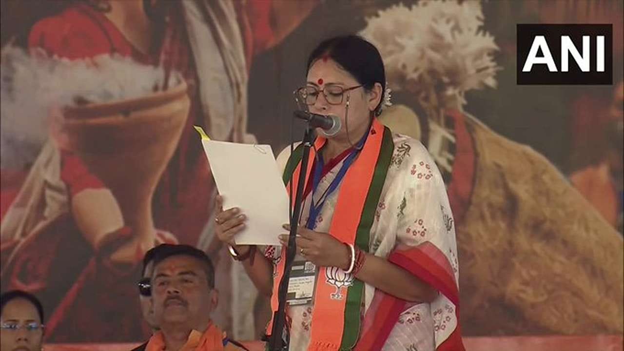 શપથ ગ્રહણ સમારોહમાં ત્રીજા ક્રમે, અગ્નિમિત્ર પોલે, સુવેન્દ્ર સરકારના પ્રધાન તરીકે શપથ લીધા. ફેશન ડિઝાઇનરમાંથી રાજકારણી બનેલા પોલને બંગાળમાં ભાજપનો એક અગ્રણી મહિલા ચહેરો માનવામાં આવે છે. તેઓ 2019 માં ભાજપમાં જોડાયા. તેઓ આસનસોલ દક્ષિણના ધારાસભ્ય છે. તેમણે આસનસોલ દક્ષિણ બેઠક ઉપરથી TMC ઉમેદવાર, તાપસ બેનર્જીને કારમી હાર આપી છે.