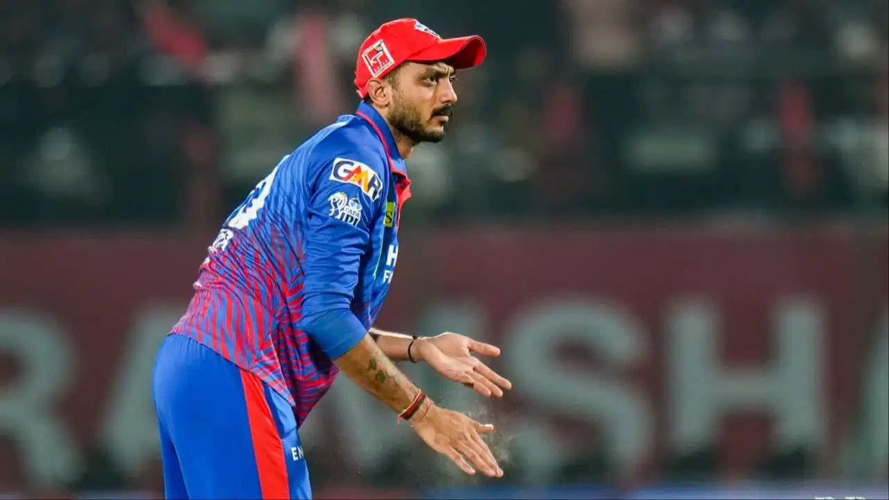 IPL 2026 માં DC કેપ્ટન અક્ષર પટેલનો સ્લો ઓવર રેટ ઉલ્લંઘનનો આ પહેલો કેસ છે. આ જ કારણ છે કે તેને 12 લાખ રૂપિયાનો દંડ ફટકારવામાં આવ્યો હતો, જે આ ગુના માટે કોઈ કેપ્ટનને મળેલી સૌથી ઓછી સજા છે. 