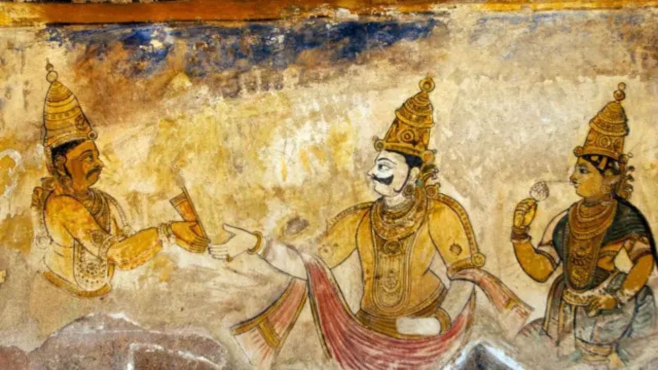 ઇતિહાસકારો અનુસાર, રાજરાજા ચોળ પ્રથમ દ્વારા મૂળ આદેશ મૌખિક રીતે આપવામાં આવ્યો હતો, પરંતુ તેમના પુત્ર રાજેન્દ્ર ચોળા પ્રથમએ તેને કાયમી રીતે સુરક્ષિત રાખવા તામ્રપત્રોમાં ઉત્કીર્ણ કરાવ્યો હતો. (Image Credit Source: Social Media)