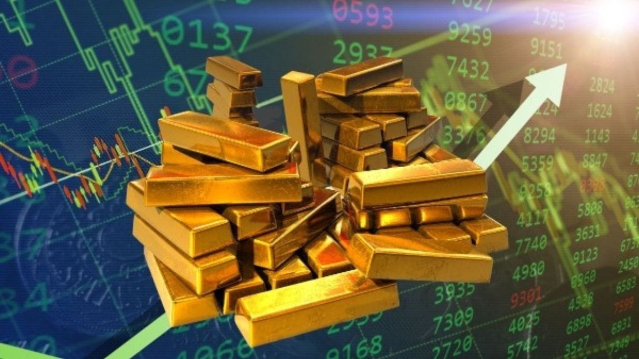Gold ETFમાં રોકાણ કરવાથી ફિઝિકલ સોનાની ખરીદી, સેફ્ટી અને મેકિંગ ચાર્જ જેવી સમસ્યાઓથી મુક્તિ મળે છે.

