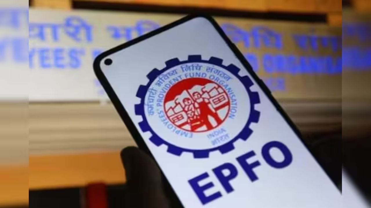 આનું કારણ એ છે કે EPF અને EPS (પેન્શન યોજનાઓ) બંને સંપૂર્ણપણે તમારી સેવાની લંબાઈ પર આધારિત છે. જો તારીખ ખોટી રીતે દાખલ કરવામાં આવે, તો તમારો સંપૂર્ણ રેકોર્ડ ખોરવાઈ શકે છે.
