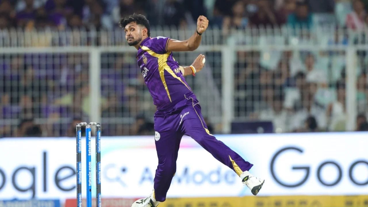ઇન્ડિયન પ્રીમિયર લીગ (IPL) ની 19મી સીઝનમાં એવા ઘણા વિદેશી ખેલાડીઓ રહ્યા કે, જેઓ શરૂઆતની મેચોમાં પોતાના સ્ક્વોડ (ટીમ) સાથે જોડાઈ શક્યા નહોતા. જો કે, સીઝનની વચ્ચે ટીમનો હિસ્સો બન્યા હતા. આમાં એક નામ કોલકાતા નાઇટ રાઇડર્સ (KKR) ના સ્ક્વોડમાં જોડાયેલ શ્રીલંકન ફાસ્ટ બોલર મથીશા પથિરાનાનું છે, જે ઈજામાંથી સાજા થવાના કારણે પ્રથમ ફેઝ દરમિયાન એકપણ મેચ રમી શક્યો નહોતો.