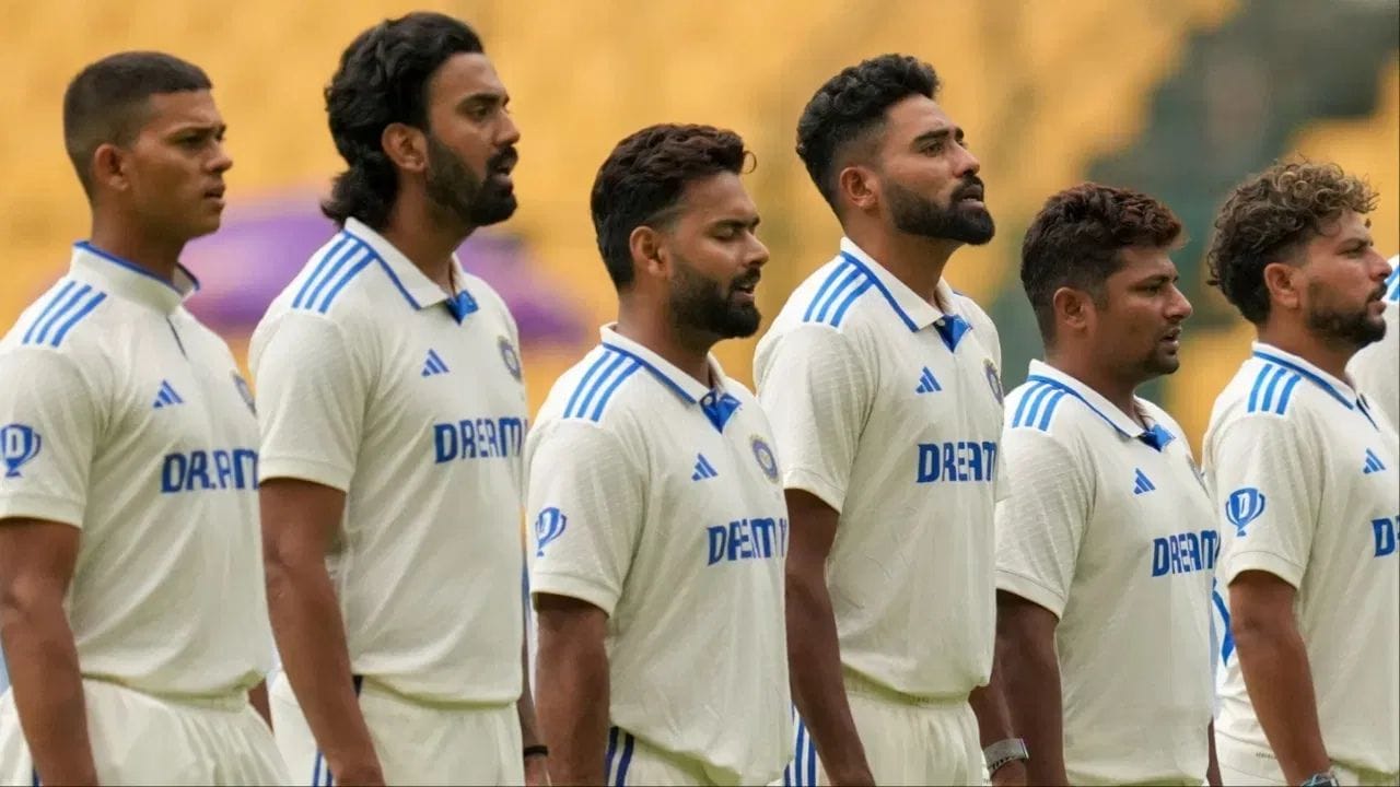 IPL 2026 પછી ભારતીય ક્રિકેટ ટીમના ખેલાડીઓ ફરીથી એક્શનમાં આવશે. અફઘાનિસ્તાન સામેની ટેસ્ટ અને ODI શ્રેણી બાદ, BCCI એ હવે એક નવી શ્રેણીને અંતિમ સ્વરૂપ આપ્યું છે. અહેવાલ છે કે BCCI એ ભારત અને શ્રીલંકા વચ્ચે ટેસ્ટ શ્રેણીને મંજુરી આપી છે.