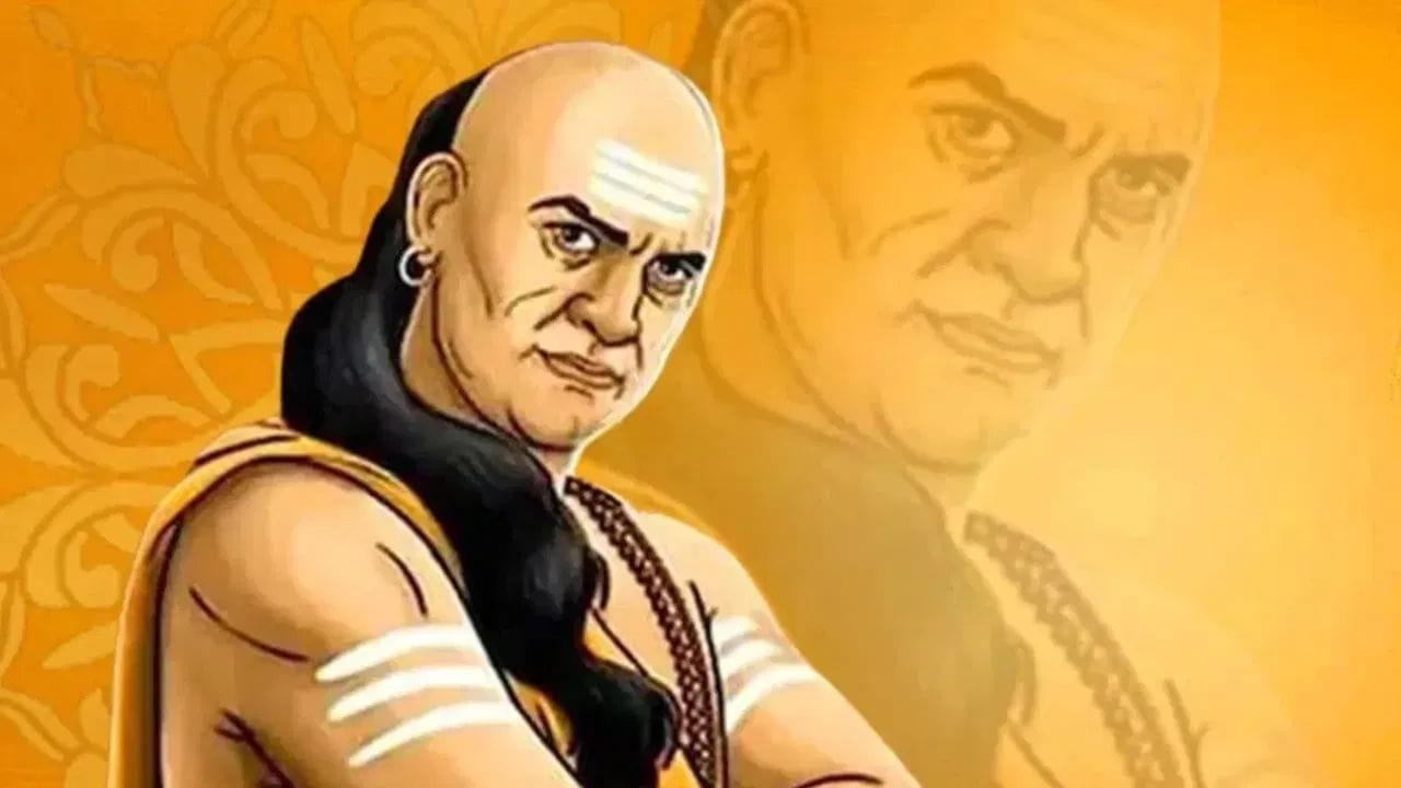 કોશ (અર્થતંત્ર): આર્થિક સ્વાવલંબન: ચાણક્યનો મંત્ર હતો- 'અર્થ જ ધર્મનું મૂળ છે.' વધતું GST કલેક્શન અને ડિજિટલ ટ્રાન્ઝેક્શનમાં ભારતની વૈશ્વિક પકડ આ 'કોશ'ને સમૃદ્ધ કરે છે. ઈન્ફ્રાસ્ટ્રક્ચર પર ખર્ચ અને આર્થિક સ્થિરતા ભારતને મજબૂત રાષ્ટ્ર બનાવી રહી છે.