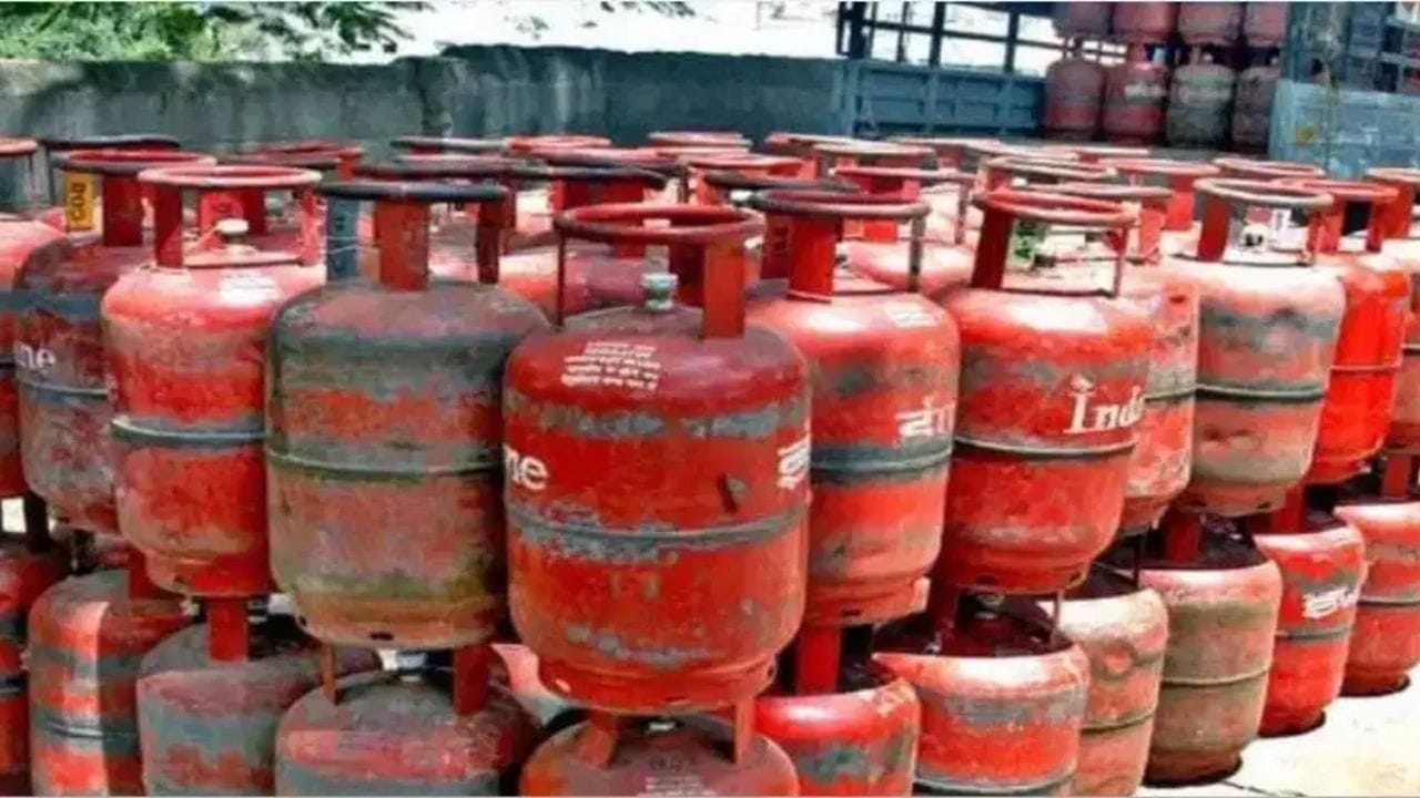 ભારત અને UAE વચ્ચે લિક્વિફાઈડ પેટ્રોલિયમ ગેસ (LPG) સપ્લાય અંગે પણ કરાર થયો છે. ભારત વિશ્વના સૌથી મોટા LPG ઉપભોક્તા દેશોમાંનો એક હોવાથી આ કરાર સ્થાનિક ગેસ સપ્લાયને સ્થિર રાખવામાં અને ઊર્જા જરૂરિયાતોને પૂરી કરવામાં મદદરૂપ થશે.