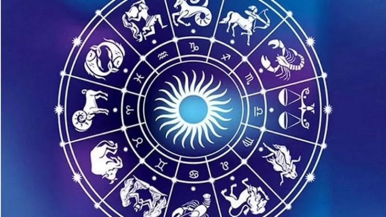 07 જૂન 2026ની સવારે શરૂ થનારો વિષ્કુંભ યોગ (Vishkumbha Yoga) ઘણા બદલાવો લઈને આવશે. આ સમય દરમિયાન કરિયર, પરિવાર અને સ્વાસ્થ્યની બાબતોમાં વિશેષ સાવધાની રાખવાની જરૂર પડશે. જ્યોતિષીય માન્યતાઓ અનુસાર, આ દરમિયાન શાંત મનથી કામ કરવું, વિવાદોથી દૂર રહેવું અને સ્વાસ્થ્યનું વિશેષ ધ્યાન રાખવું પડશે. સાથે જ ભગવાન વિષ્ણુની પૂજા અને દાન-પુણ્ય કરવાથી આ અશુભ યોગની નકારાત્મક અસરોને ઓછી કરી શકાય છે.