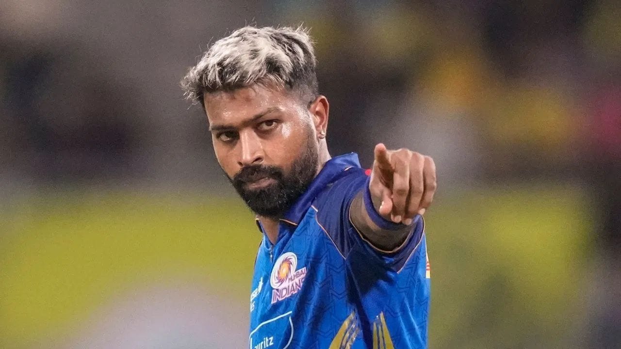 IPL 2026માં મુંબઈ ઈન્ડિયન્સ પ્લેઓફની રેસમાંથી પહેલા જબહાર થઈ ગઈ છે. ટીમનો કેપ્ટન પણ ઈજાના કકારણે છેલ્લી બે મેચમાં રમ્યો નથી. મુંબઈનો આગામી મુકાબલો 14 મેના રોજ પંજાબ કિંગ્સ સામે ધર્મશાલામાં રમાવાનો છે, પરંતુ હાર્દિકના રમવા અંગે હજી પણ સસ્પેન્સ યથવાત છે.