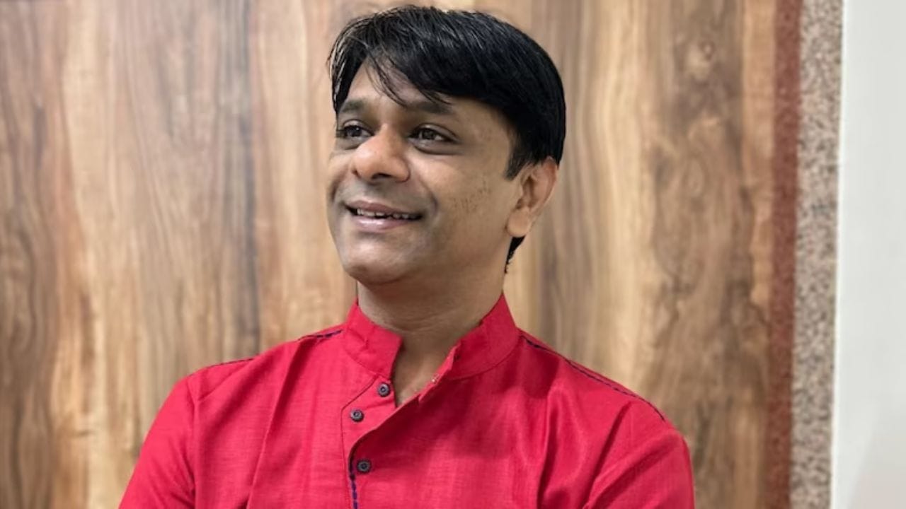 તે જ રીતે Bagha પણ શોના સૌથી લોકપ્રિય પાત્રોમાંથી એક છે. બાવરી સાથે તેની પ્રેમકથા અને મજેદાર સીન દર્શકોને ખૂબ પસંદ આવે છે. શોમાં તેમની સગાઈ પણ બતાવવામાં આવી છે, છતાં આજ સુધી તેમના લગ્ન દર્શાવવામાં આવ્યા નથી. તેથી બાઘા પણ ટેક્નિકલી સિંગલ જ ગણાય છે.