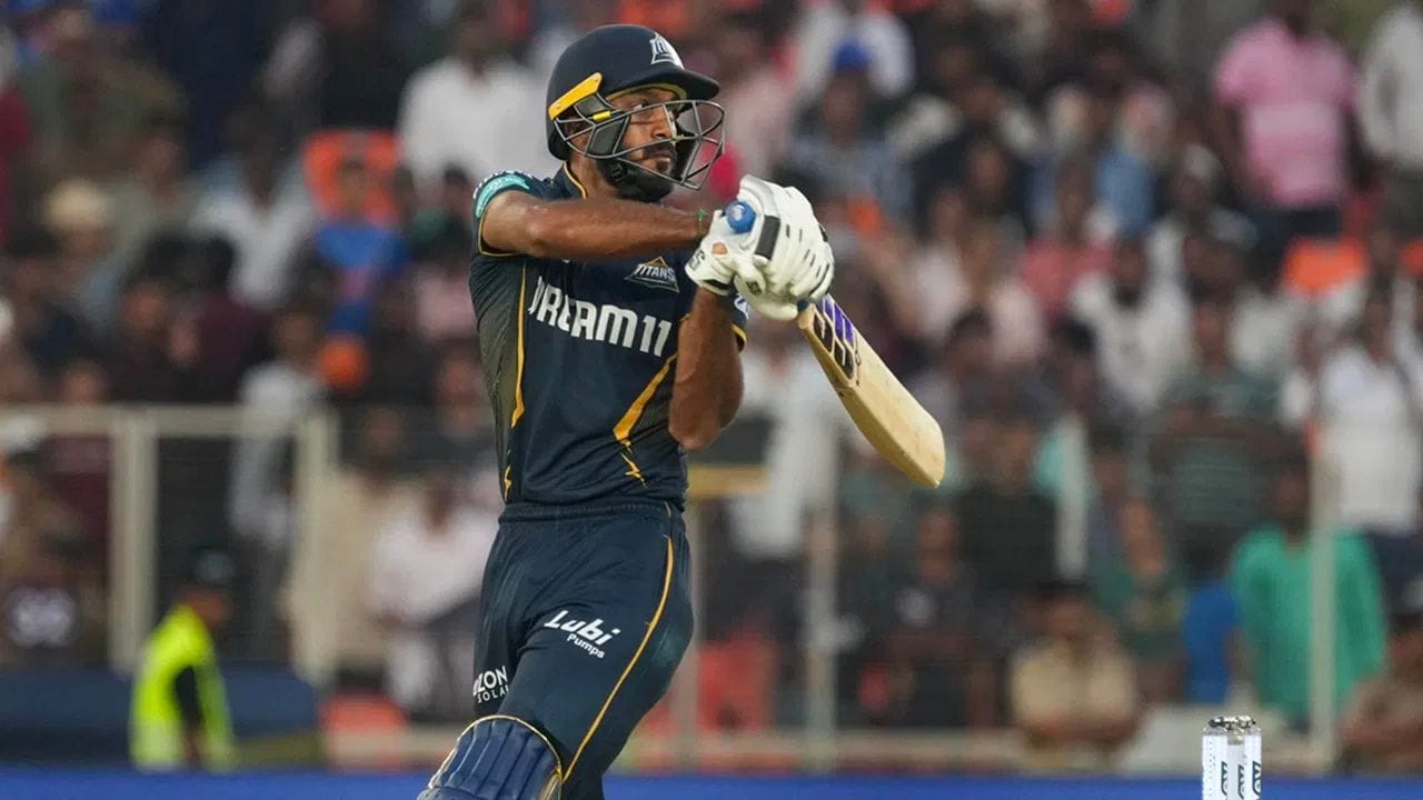વિજય શંકરે 78 IPL મેચોમાં 26.33 ની બેટિંગ એવરેજ સાથે 1,233 રન બનાવ્યા છે. તેણે સાત અડધી સદી ફટકારી અને નવ વિકેટ ઝડપી છે.
