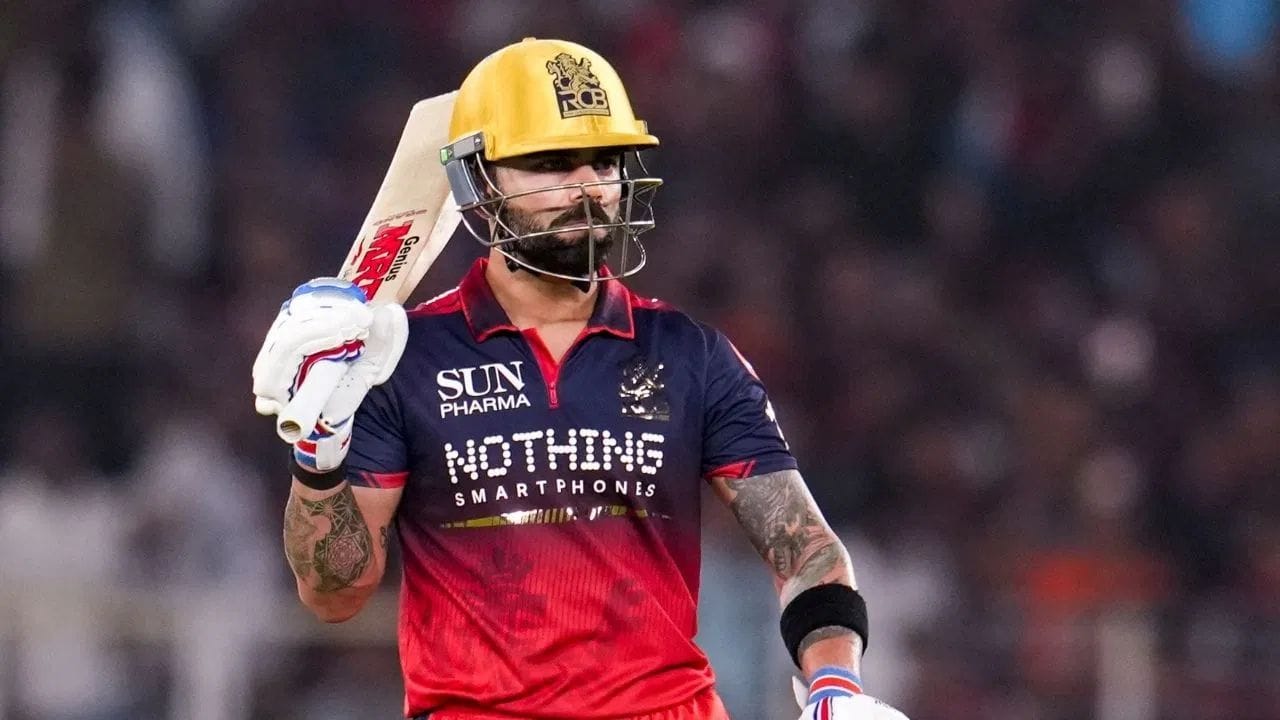 જયસ્વાલ IPL મેચના પહેલા બોલ પર સિક્સર ફટકારનાર પાંચમો બેટ્સમેન બન્યો છે. વિરાટ કોહલીએ સાત વર્ષ અગાઉ 2019 માં આ સિદ્ધિ મેળવી હતી. નમન ઓઝા (2009), ફિલ સોલ્ટ (2024) અને પ્રિયાંશ આર્ય (2025) એ પણ આવું કર્યું છે.