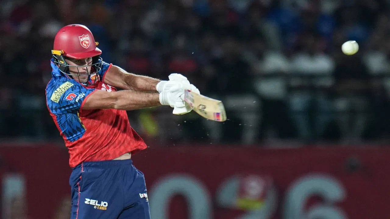 IPL 2026 ની 58મી મેચમાં પંજાબ કિંગ્સે મુંબઈ ઈન્ડિયન્સ સામે શાનદાર બેટિંગ પ્રદર્શન કર્યું, 20 ઓવરમાં 8 વિકેટ ગુમાવીને 200 રન બનાવ્યા. તેમણે 16 વર્ષ જૂનો રેકોર્ડ પણ તોડ્યો. 