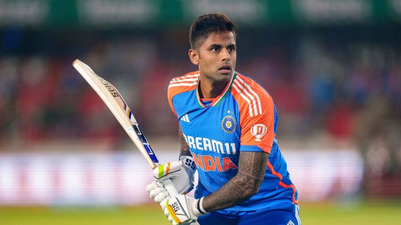અહેવાલમાં જણાવ્યું હતું કે પસંદગીકારો IPL ના સમાપન પછી ભારતની T20 ટીમમાં આ ફેરફારો લાગુ કરવાનો ઇરાદો ધરાવે છે. ઉલ્લેખનીય છે કે, ભારત ટૂંક સમયમાં આયર્લેન્ડ અને ઇંગ્લેન્ડ સામે T20 શ્રેણી રમવાનું છે. આ આગામી શ્રેણી પહેલા ટીમમાં ફેરફારો રજૂ કરવામાં આવે તેવી શક્યતા છે. (ફોટો ક્રેડિટ-Google)