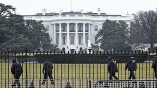 White House Shooting Video : વ્હાઇટ હાઉસમાં રિપોર્ટિંગ કરી રહ્યાં હતા રિપોર્ટર, એ જ સમયે થયેલા ગોળીબારનો Video થયો વાયરલ