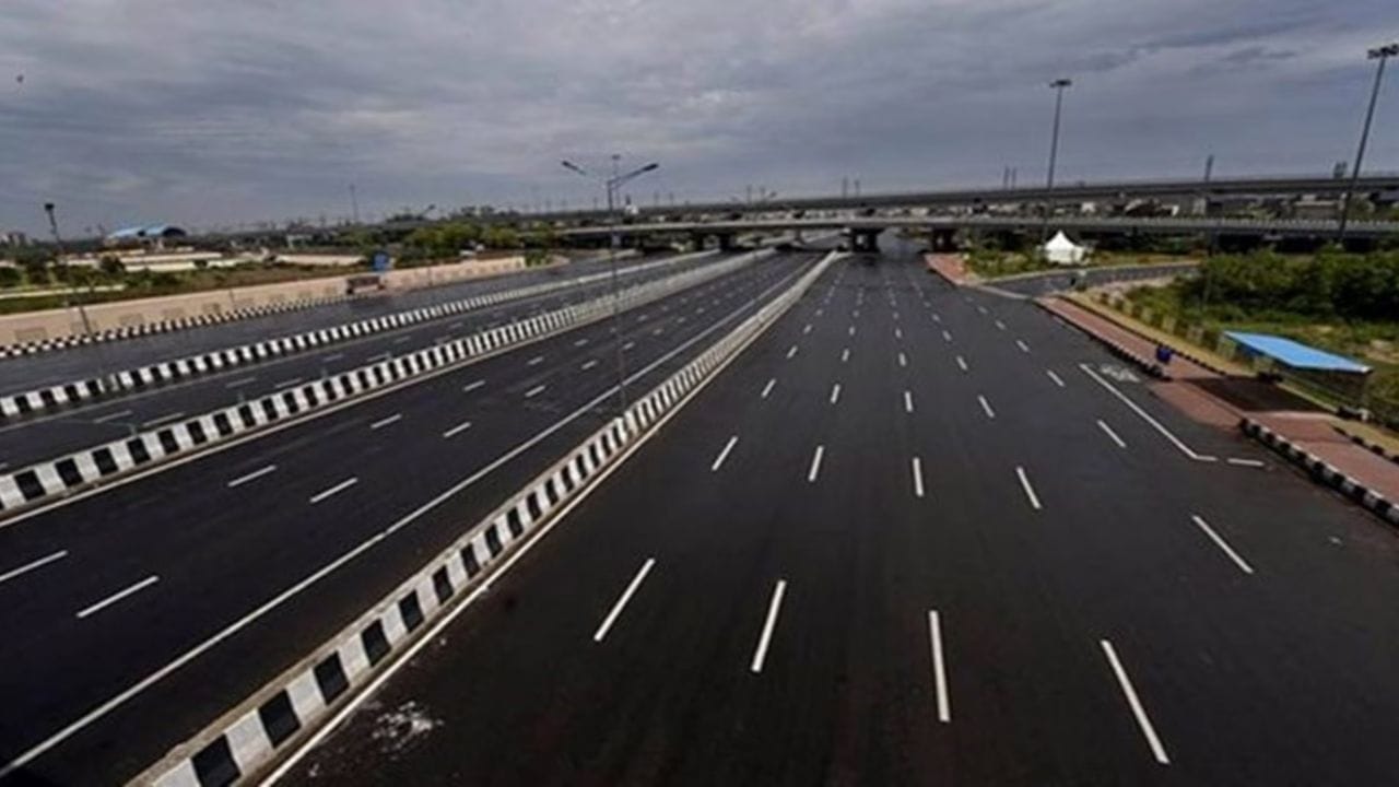 નોંધ: અહીં, પૂરી પાડવામાં આવેલી વિગતો માત્ર રિપોર્ટ્સ મુજબ આધારિત છે. TV9 ગુજરાતી કોઈપણ પ્રકારની માહિતીને સમર્થન આપતું નથી.