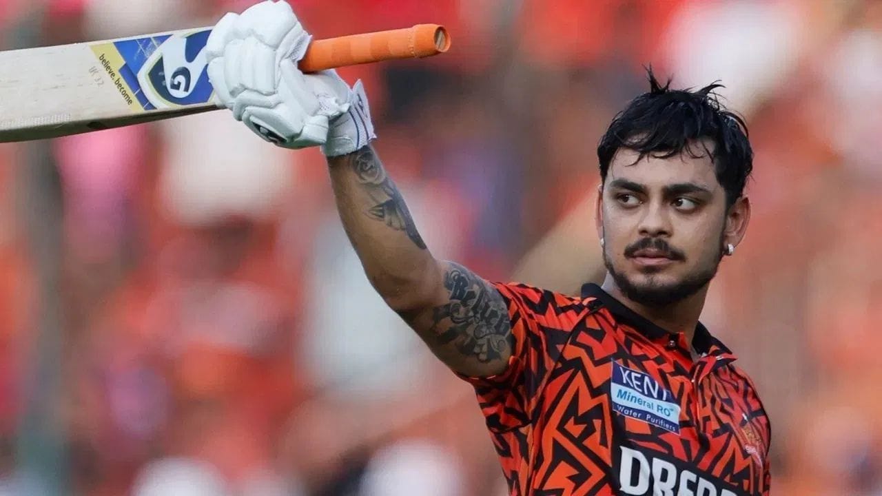 2026 ઈશાન કિશન માટે ખાસ વર્ષ રહ્યું છે, પહેલા T20 વર્લ્ડ કપ, પછી IPLમાં તેણે સારું પ્રદર્શન કર્યું અને ટીમમાં સ્થાન મજબૂત કર્યું. હવે અફઘાનિસ્તાન સામેની ODI શ્રેણીમાં ટીમ ઈન્ડિયા માટે રમશે. દરમિયાન, સમાચાર આવી રહ્યા છે કે ઈશાન કિશનને આગામી વર્ષથી IPL ટીમની કેપ્ટનશીપ સોંપવામાં આવશે. 
