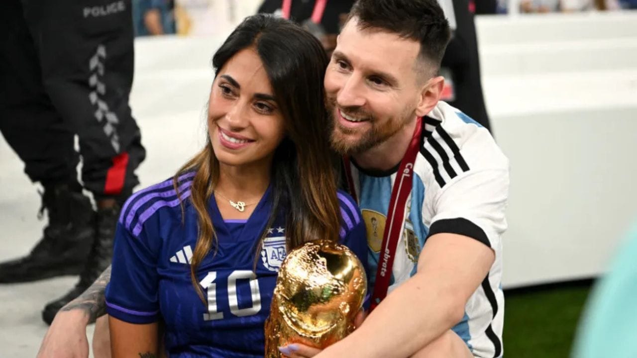 Lionel Messi Wife Antonela Roccuzzo Love Story