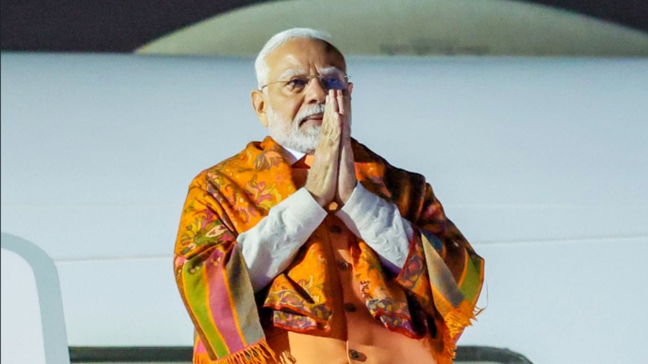 PM Modi : પીએમ નરેન્દ્ર મોદી શાસનના 12 વર્ષ થયા પૂર્ણ, જાણો 12 મોટી ઉપલબ્ધિઓ શું છે?