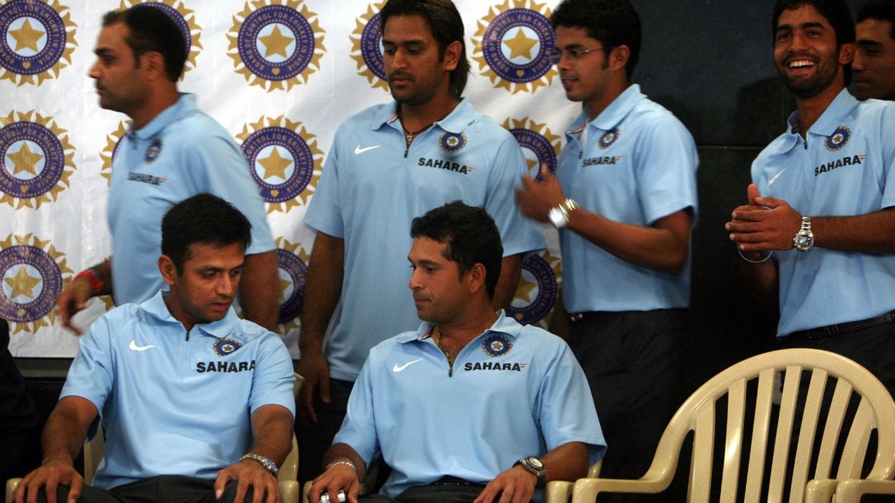 2008માં તેમણે સુરવીન ચાવલા સાથે રિયાલિટી શો એક ખિલાડી એક હસીનામાં ભાગ લીધો હતો. 2014માં શ્રીસંતે ડાન્સ રિયાલિટી શો ઝલક દિખલા જામાં તેની સાતમી સીઝનમાં ભાગ લીધો હતો. તે 5 અઠવાડિયા સુધી ટકી રહ્યો હતો જ્યાં સુધી તે બહાર ન થઈ ગયો. 