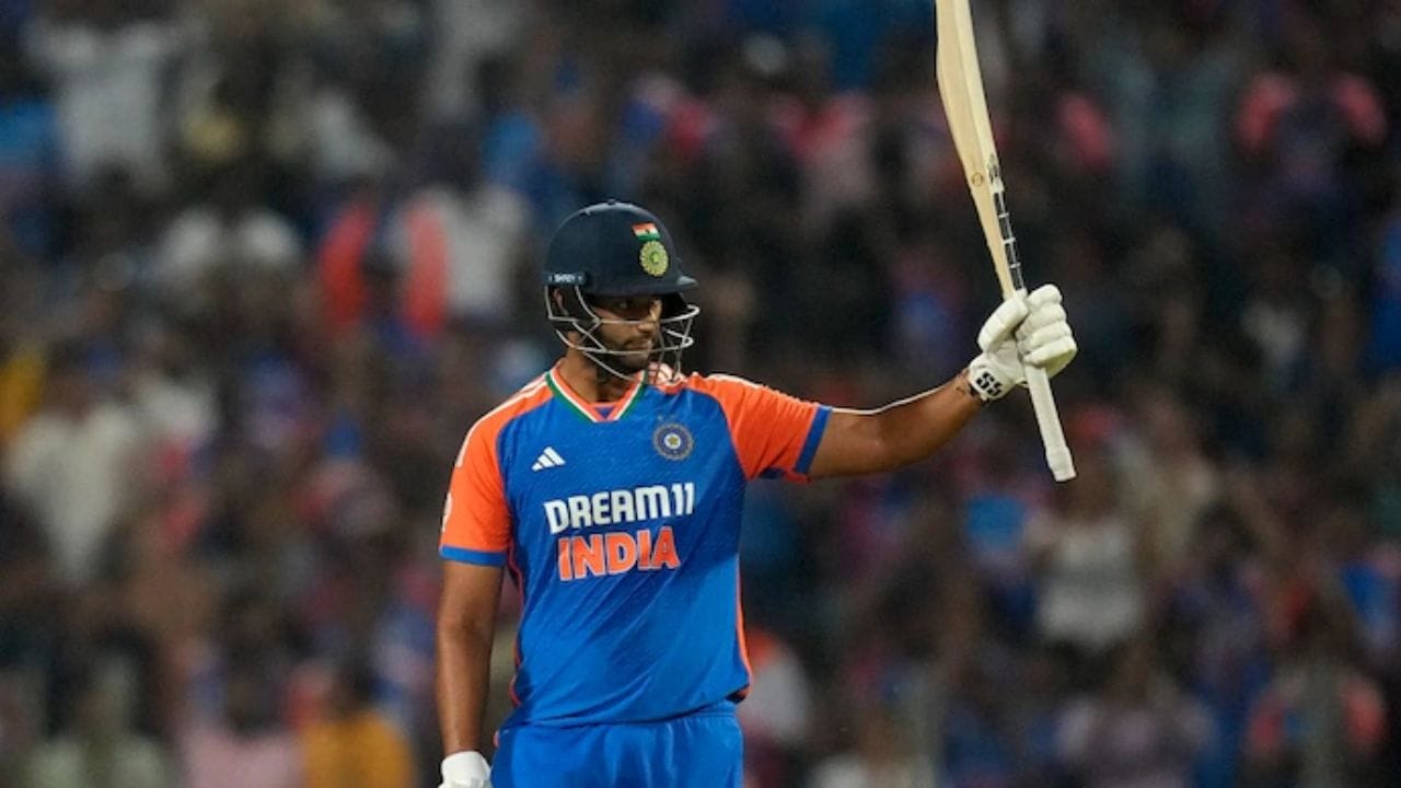 શિવમ દૂબેએ IPL લીગમાં 922 બોલમાં 100 છગ્ગા જડ્યા છે.