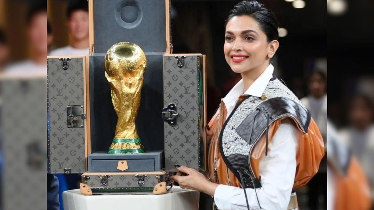 1990ના દાયકાથી શરૂ કરીને આજ સુધી FIFA World Cupના ગીતો સતત બદલાતા ટ્રેન્ડ્સને દર્શાવે છે. પહેલાંના ગીતોમાં ક્લાસિક અને દેશી રંગ જોવા મળતો હતો, જ્યારે આજના ગીતો વધુ પોપ, રેપ અને ગ્લોબલ મ્યુઝિક મિક્સ સાથે આવે છે.