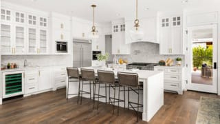 Vastu Tips Kitchen : રસોડામાં આ 3 વસ્તુઓનું પડવું છે અશુભ, જાણો વાસ્તુ સંકેત !