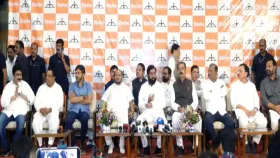 મહારાષ્ટ્રમાં ઉદ્ધવનો ઉદ્ધાર નહીં રાજકીય પડતી ! 6 સાંસદ છોડીને ગયા