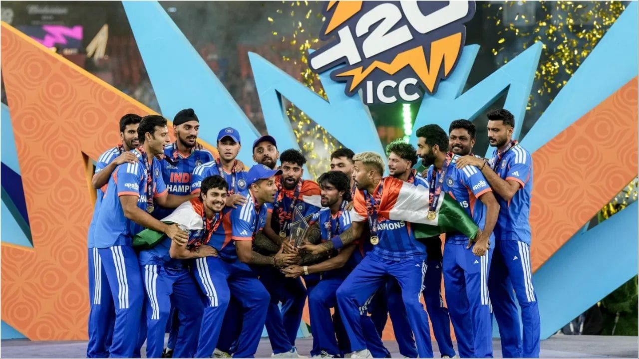 ત્યારબાદ 2026 નો મેન્સ T20 વર્લ્ડ કપ આવ્યો. આ ICC ટુર્નામેન્ટમાં ભારતનો પહેલો પરાજય પણ દક્ષિણ આફ્રિકા સામે થયો હતો. જોકે, સૂર્યકુમાર યાદવની કેપ્ટનશીપ હેઠળ, ભારતીય ટીમ ટ્રોફી ઉપાડવામાં સફળ રહી.