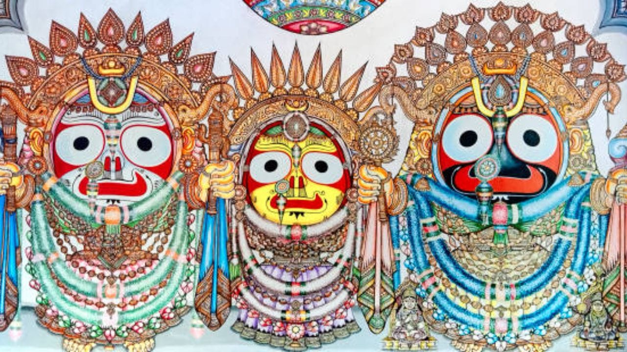 પુરીના જગન્નાથ મંદિરમાં ભગવાનની મૂર્તિઓ લીમડાના લાકડામાંથી બનાવવામાં આવેલી છે. માન્યતા અનુસાર, રાજા ઇન્દ્રદ્યુમ્નને સ્વપ્નમાં ભગવાન શ્રીકૃષ્ણએ નીમના લાકડામાંથી મૂર્તિઓ બનાવવાનો આદેશ આપ્યો હતો. સતયુગના પ્રતાપી રાજા ઇન્દ્રદ્યુમ્ન એ ભગવાન વિષ્ણુના અનન્ય ભક્ત હતા. પુરાણો અનુસાર, તેઓ જગન્નાથપુરીમાં ભગવાન જગન્નાથ મંદિરના સ્થાપક હતા. (Image Source | iStock)