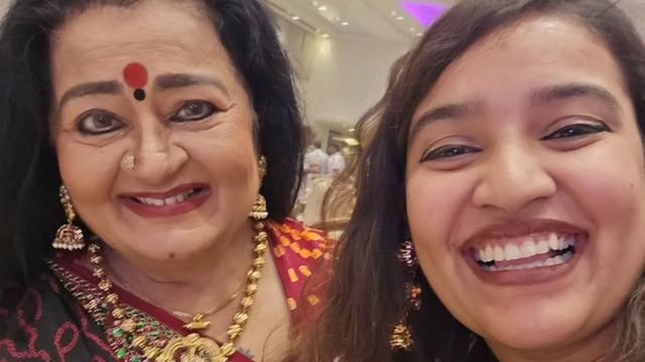 રિશ્તા ક્યા કહેલાતા હૈ (2021), ભાબીજી ઘર પર હૈમાં જોવા મળી હતી! (2018) અને સાઈ-શ્રદ્ધા ઔર સબૂરી. તેણીએ છોટી સરદારની (2021) માં મનમિતા ચઢ્ઢાની ભૂમિકા ભજવી હતી અને બાદમાં મેડમ સર (2022) માં જોવા મળી હતી.