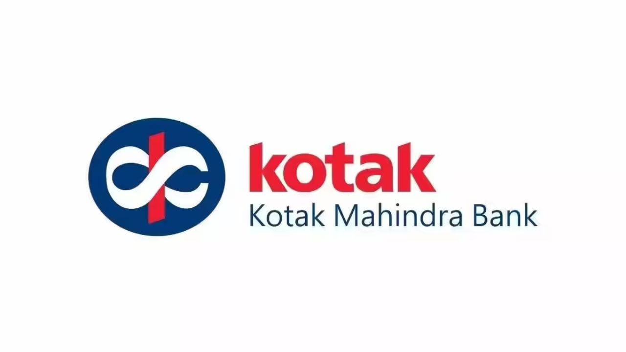 બીજી તરફ Kotak Mahindra Bank 1 ઓગસ્ટ, 2026થી પોતાના ડેબિટ કાર્ડ પર લાગતા DCC ચાર્જમાં મોટો વધારો કરી રહી છે. અત્યાર સુધી ગ્રાહકો પાસેથી 1 ટકા સાથે GST વસૂલવામાં આવતો હતો, પરંતુ નવા નિયમો લાગુ થયા બાદ આ ચાર્જ 3.5 ટકા સાથે GST થઈ જશે. નોંધનીય છે કે ICICI Bankએ પણ 21 જૂનથી તમામ ડેબિટ કાર્ડ માટે DCC ચાર્જ 1 ટકાથી વધારીને 3.5 ટકા સાથે GST કરી દીધો છે. 
