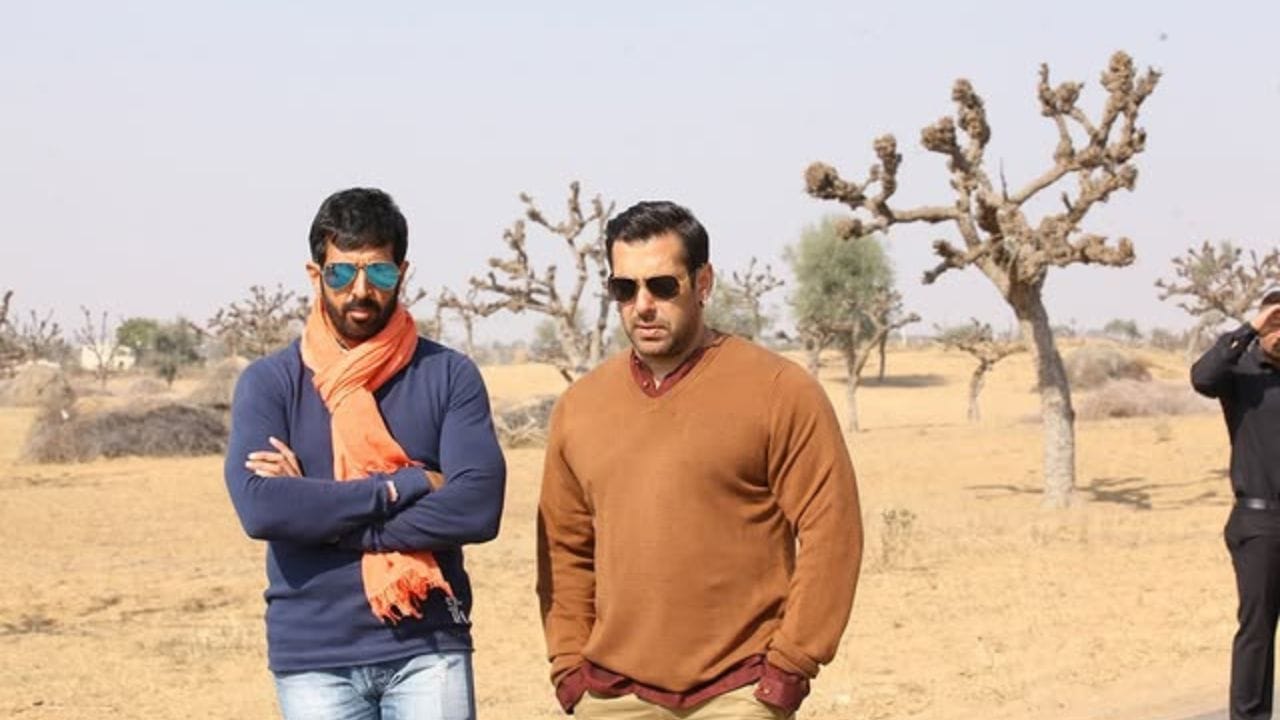  તેઓ એક થા ટાઇગર (2012) અને બજરંગી ભાઈજાન (2015)ના દિગ્દર્શન માટે જાણીતા છે. તેઓ મુંબઈ એકેડેમી ઓફ ધ મુવિંગ ઇમેજના બોર્ડ સભ્ય પણ છે.