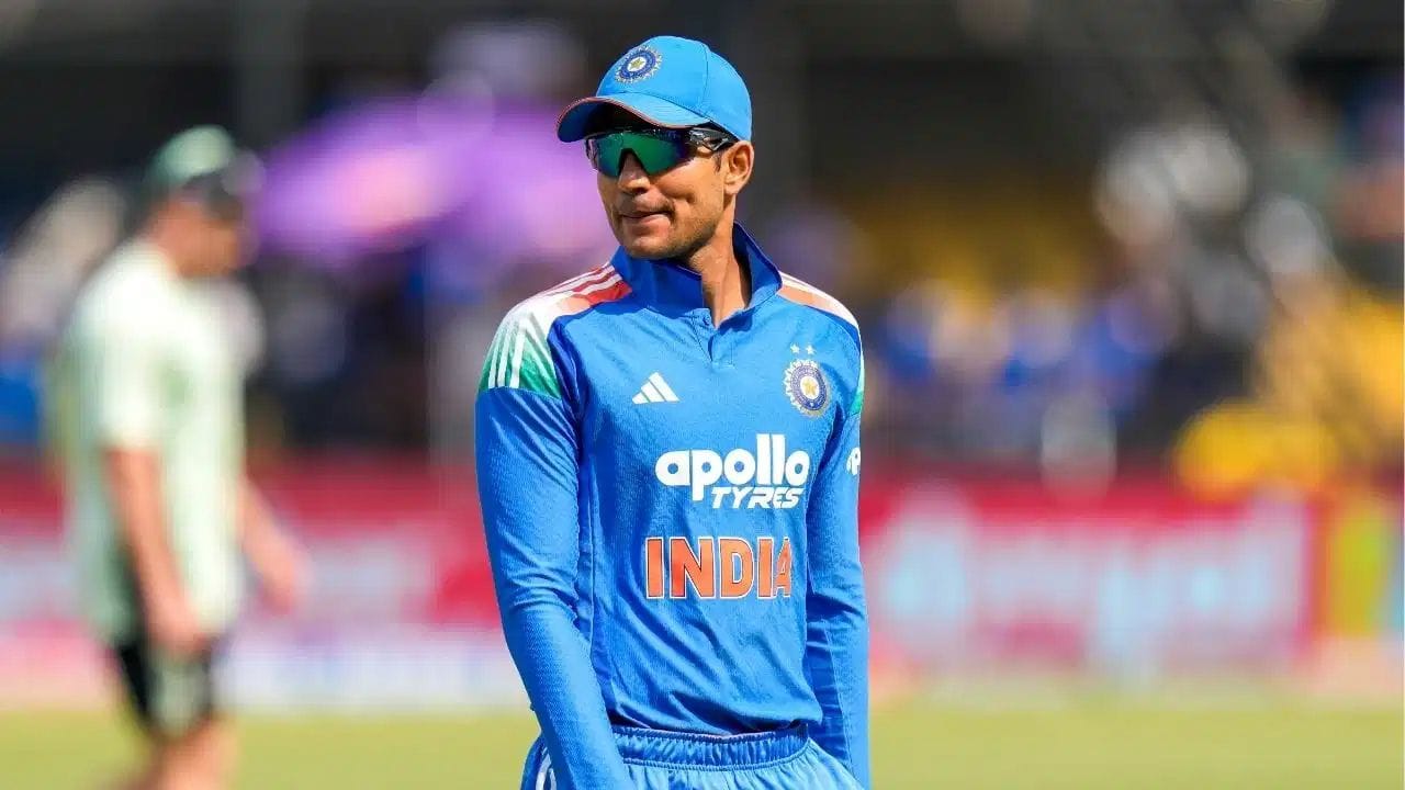 શુભમન ગિલ 801 રેટિંગ પોઈન્ટ સાથે ICC ODI રેન્કિંગમાં બીજા ક્રમે છે, જ્યારે ન્યૂઝીલેન્ડનો ડેરિલ મિશેલ 802 પોઈન્ટ સાથે પ્રથમ ક્રમે છે. 