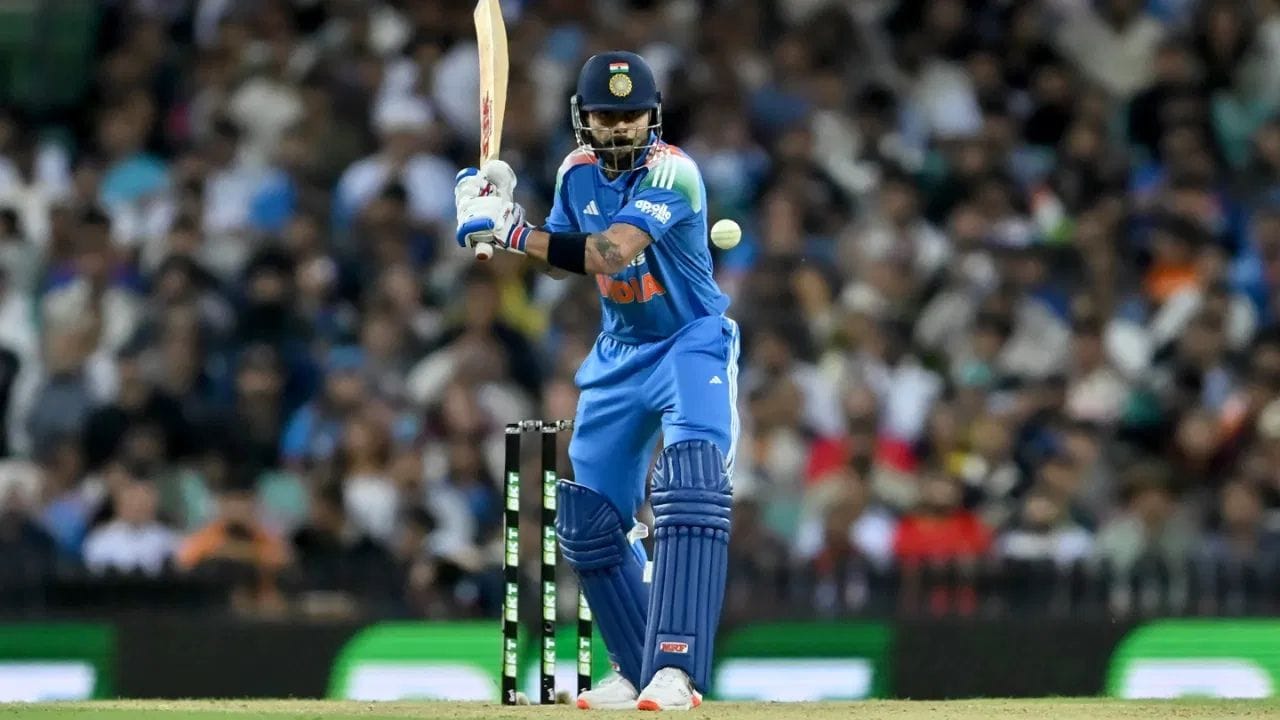 જો વિરાટ કોહલી ODI શ્રેણીમાં 203 રન બનાવે છે, તો તે ODI ક્રિકેટમાં 15,000 રન પૂર્ણ કરશે.