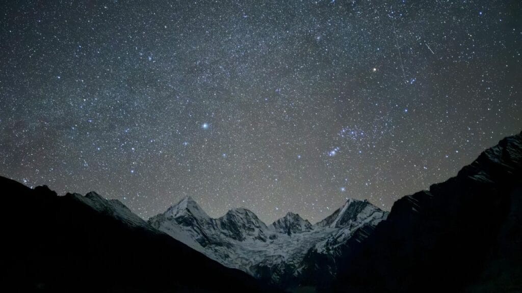 Indian Scientists Discover Actively Forming Blue Straggler Star, Revealing Secrets of Stellar Evolution