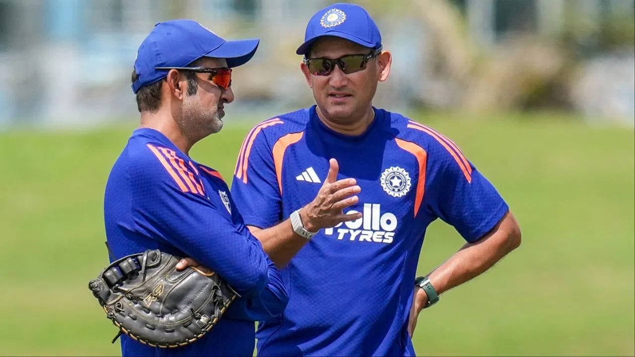 અજિત અગરકરનો કાર્યકાળ વધારવાનો BCCI નો ઈરાદો 2027ના વર્લ્ડ કપ સાથે પણ જોડાયેલો છે. BCCI તેને તે ICC ટુર્નામેન્ટ સુધી જાળવી રાખવાનો ઈરાદો ધરાવે છે. જોકે, અગરકર સાથે મુલાકાત કર્યા પછી જ અંતિમ નિર્ણય લેવામાં આવશે.
