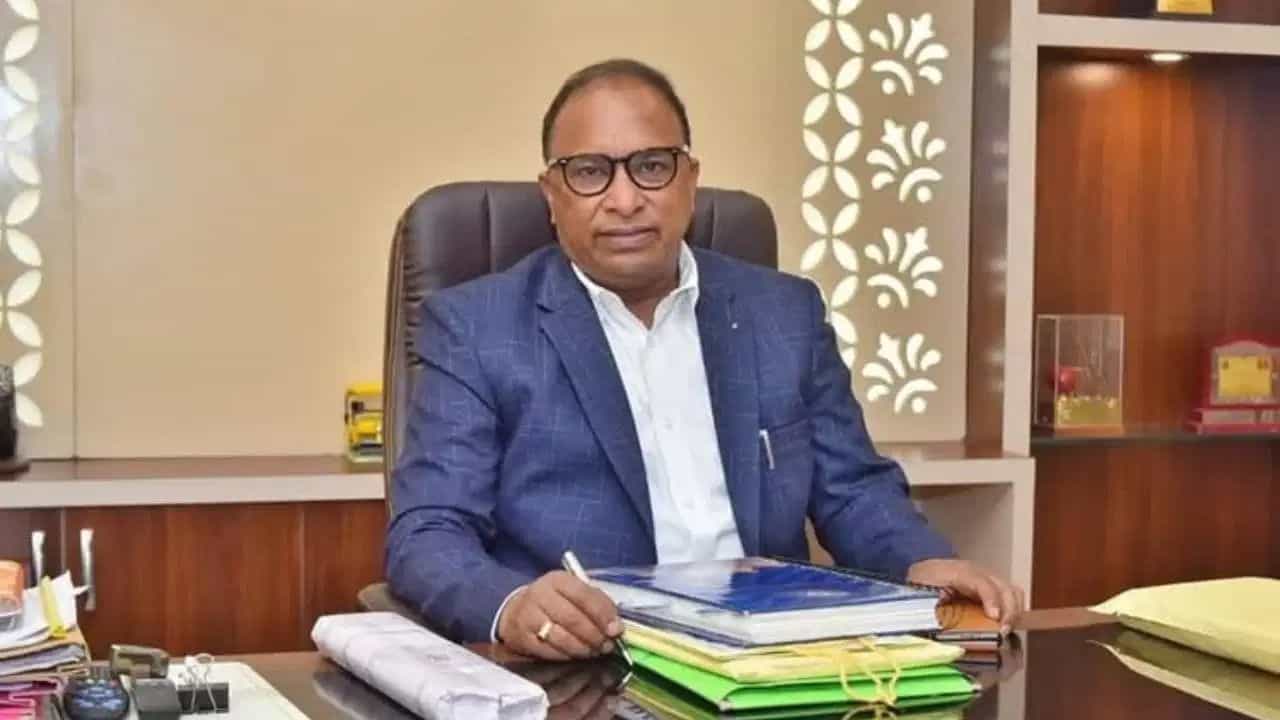 Breaking News : ટીમ ઈન્ડિયાની બગડતી ફિટનેસથી ચિંતિત, BCCIના અધિકારીઓએ કાર્યવાહી માટે CoEનો સંપર્ક કર્યો